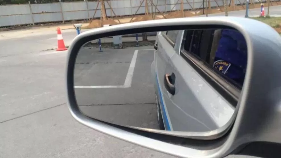 倒车入库总倒不好？三种最简单方法步骤教程视频来帮忙！