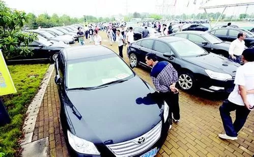 修车工能做什么副业，手工或工程活儿，有车也行，国企员工也行吗？