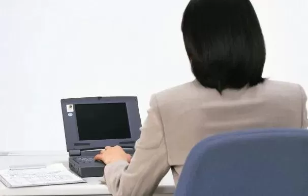 上班族的副业赚钱，在家做的简单正规不用人手的无成本的有哪些？