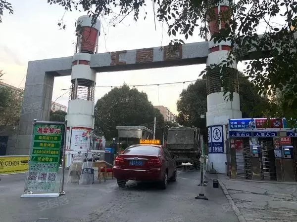 小县城低成本副业有哪些？收益低但门槛低，小区门口也能做！