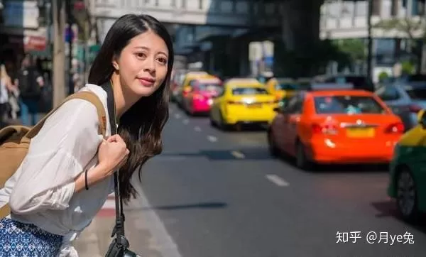 买车后做什么副业好？有车上班族赚钱又不影响工作的副业？