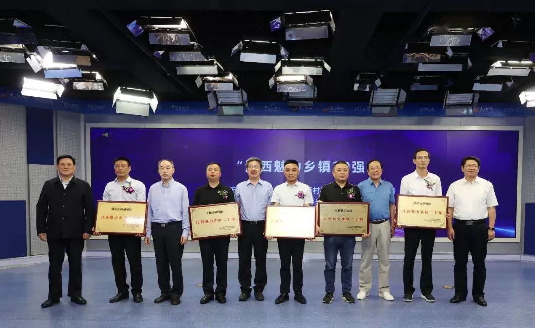 乡镇农村副业做什么赚钱快，上班族兼职不影响工作又能赚点啥？