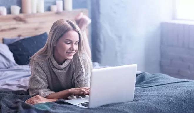 上班族宝妈下班后轻松副业咋搞？兼职副业在家做点啥靠谱不踩坑？