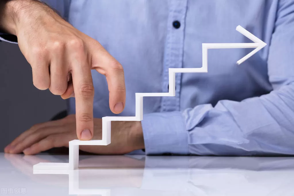 九歌副业真能赚钱吗？退休副业闷声搞钱的靠谱路子有哪些？