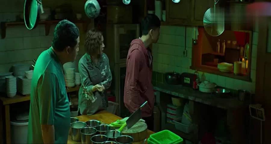 便衣警察的副业都有啥，被带走是不是意味着案情严重？