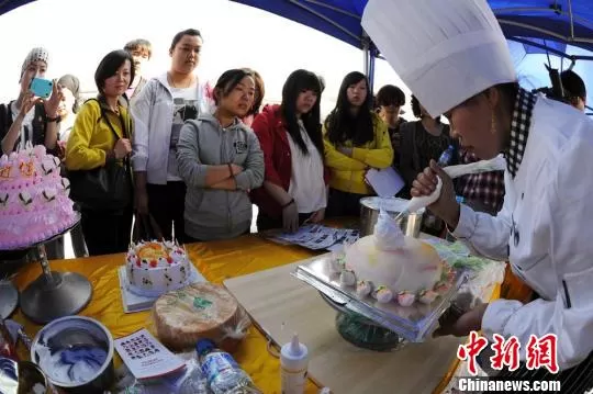 乌鲁木齐会展兼职怎么找,会展校区和吾悦广场怎么样有人知道吗?