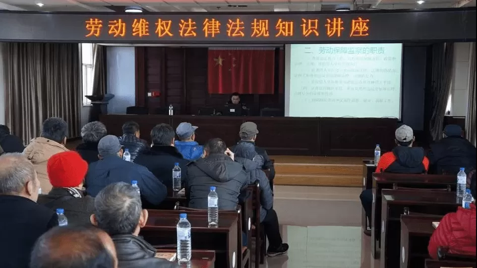 兼职不合适辞退,不签合同违法吗?不交社保要补偿吗?