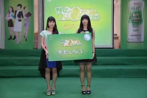大学生兼职英语作文咋写？100字写法+利弊分析技巧有哪些？