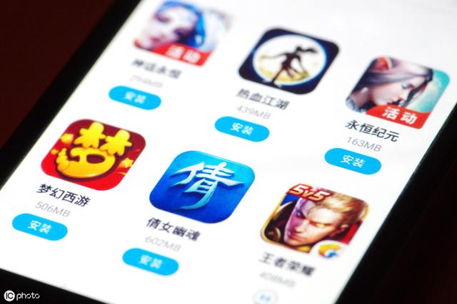 100台手机刷粉丝，真能实现粉丝暴涨吗？