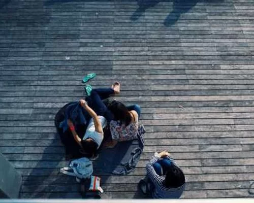 奶茶店兼职工作场景